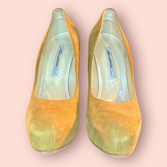 Brian Atwood ‘Maniac’ Platform Pumps in “Coffee” Suede Size 9.5 Celeb Favorite - Picture 6 of 16